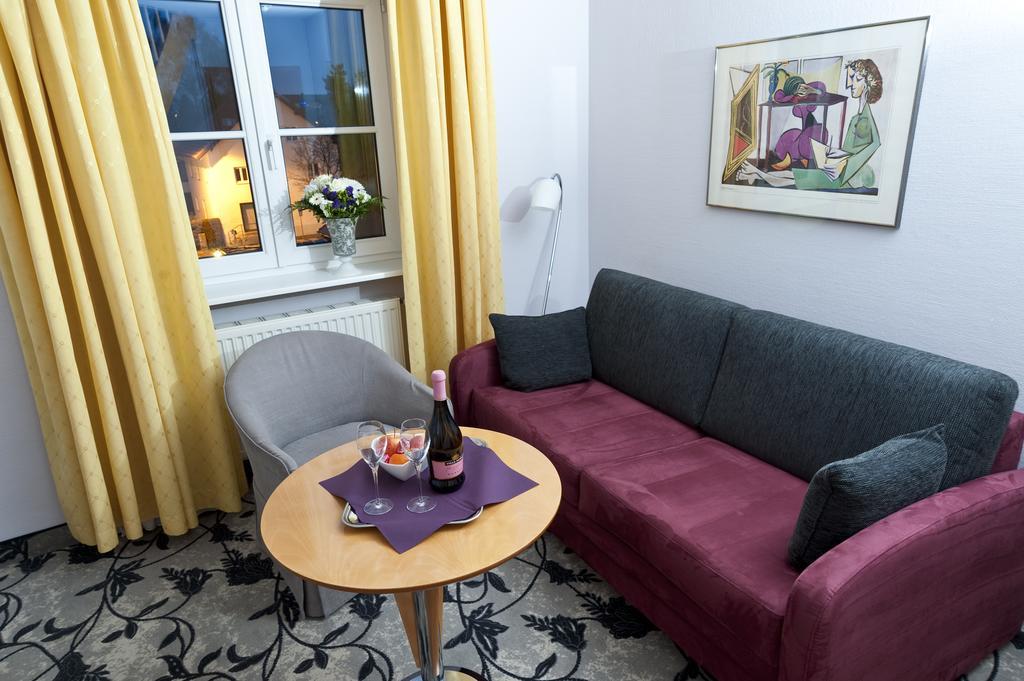 Hotel Lechnerhof Unterföhring Eksteriør bilde